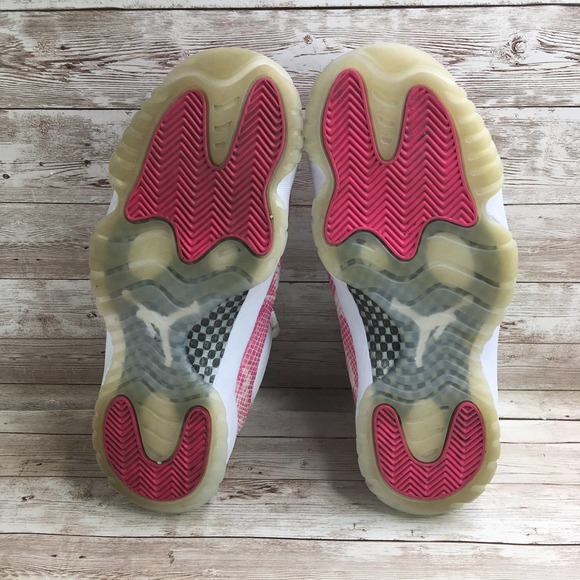 Nike Air Jordan XI 11 Retro Low Pink Snakeskin 9 - Picture 5 of 8